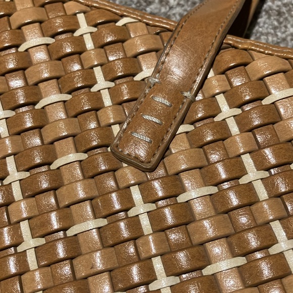 NINE WEST WOVEN HANDBAG - Picture 8 of 8